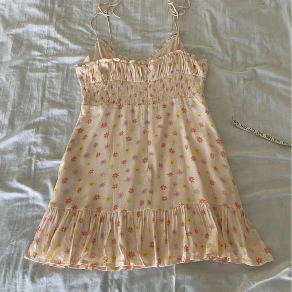 Elodie Floral Mini Dress M 90’s Y2K Spaghetti Tie Straps Peach Color Girlcore - Picture 5 of 11